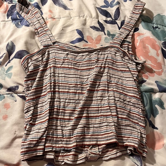 American eagle, cropped, tank top. - Picture 3 of 5